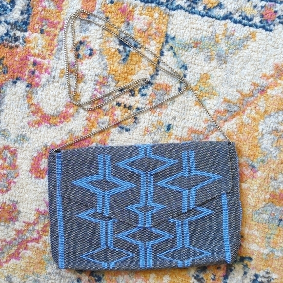 Dainty Aztec Beaded Flap Closure Metal Chain Mini Crossbody Bag Gray Periwinkle - Picture 2 of 11